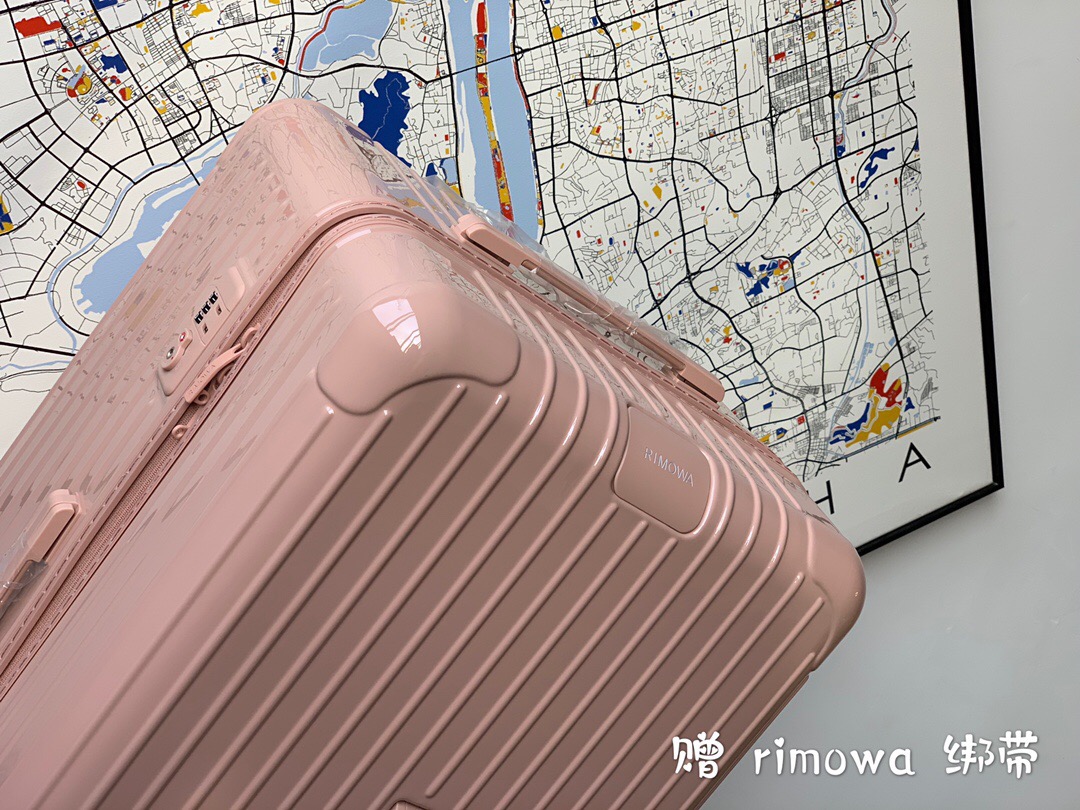Чемодан Rimowa Essential Trunk — стильный и вместительный (1=2 объёма) - Image 3